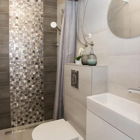 Ruza Appartement Makarska